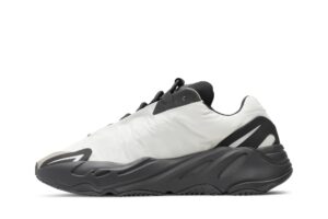 adidas Yeezy Boost 700 MNVN Bone FY3729 - Brosneaker photo 3