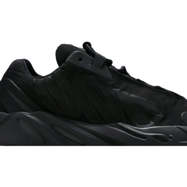 adidas Yeezy Boost 700 MNVN Triple Black FV4440 - Brosneaker photo 2