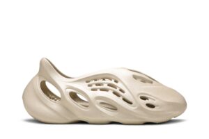 adidas Yeezy Foam RNNR Sand FY4567 - Brosneaker photo 1