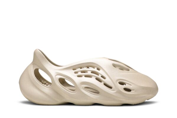 adidas Yeezy Foam RNNR Sand FY4567 - Brosneaker photo 1