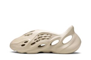 adidas Yeezy Foam RNNR Sand FY4567 - Brosneaker photo 3