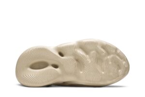 adidas Yeezy Foam RNNR Sand FY4567 - Brosneaker photo 4