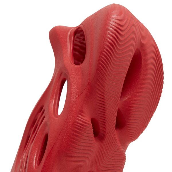 adidas Yeezy Foam RNNR Vermillion GW3355 - Brosneaker photo 10