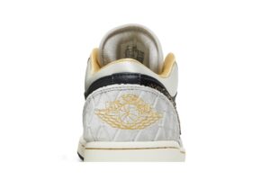 Jordan 1 Low Beaded Swoosh DV1762-001 - Brosneaker photo 7