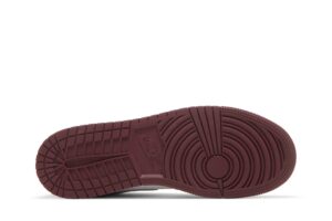 Jordan 1 Low Bordeaux (GS) 553560-615 - Brosneaker photo 4