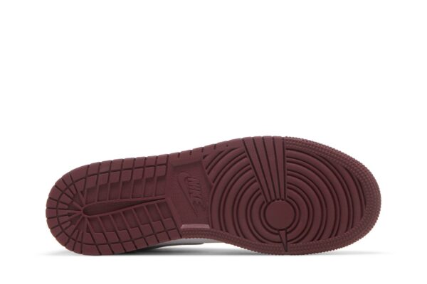Jordan 1 Low Bordeaux (GS) 553560-615 - Brosneaker photo 4