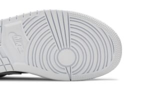 Jordan 1 Low Panda (Women's) DC0774-100 - Brosneaker photo 5