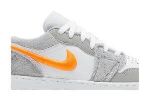 Jordan 1 Low SE Rabbit (GS) DZ6333-083 - Brosneaker photo 2