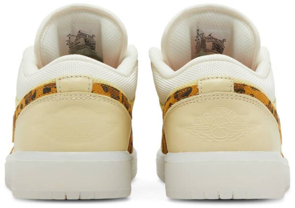 Jordan 1 Low SNKRS Day (Women's) DN6998-700 - Brosneaker photo 4