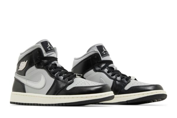 Jordan 1 Mid SE Black Metallic Silver (Women's) FB9892-002 - Brosneaker photo 8