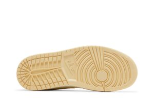 Jordan 1 Mid SE Pale Vanilla Metallic Gold (Women's) FB9892-200 - Brosneaker photo 4