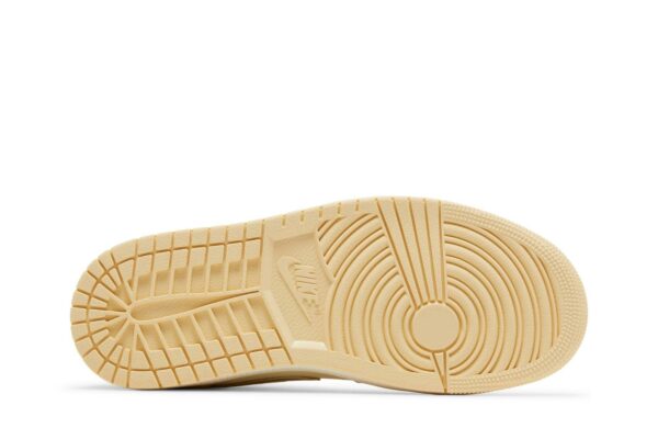 Jordan 1 Mid SE Pale Vanilla Metallic Gold (Women's) FB9892-200 - Brosneaker photo 4