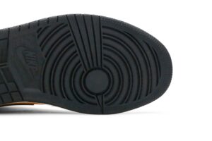 Jordan 1 Mid University Gold Black 554724-700 - Brosneaker photo 5