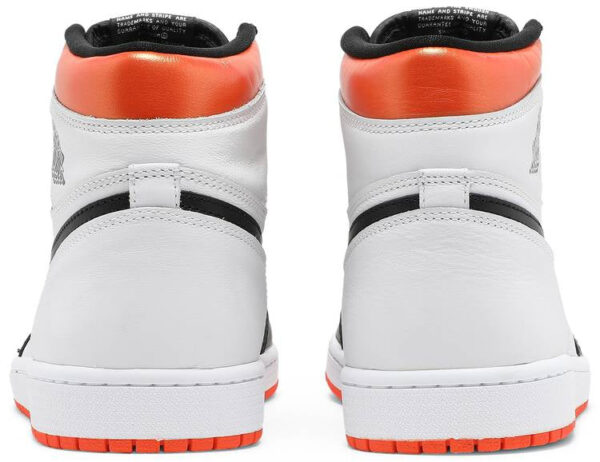 Jordan 1 Retro High Electro Orange 555088-180 - Brosneaker photo 4