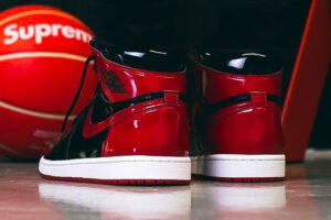 Jordan 1 Retro High OG Patent Bred 555088-063 - Brosneaker photo 6