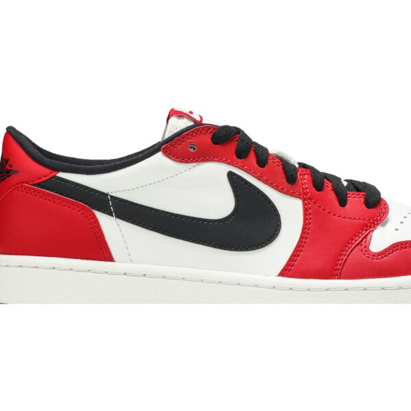 Jordan 1 Retro Low Chicago (2016) 705329-600 - Brosneaker photo 2