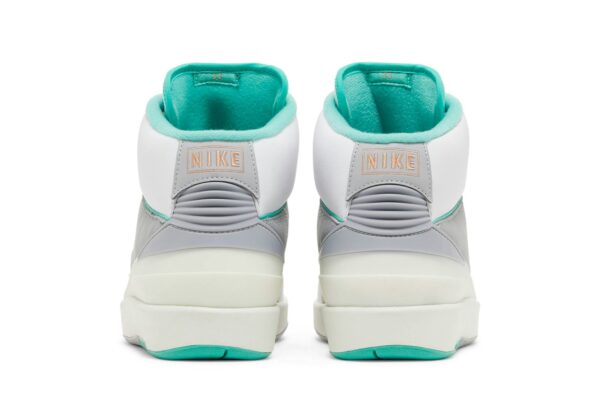 Jordan 2 Retro Crystal Mint (Women's) FN6755-100 - Brosneaker photo 6