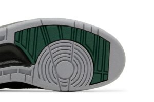 Jordan 2 Retro Low Christmas (GS) FJ6869-006 - Brosneaker photo 5