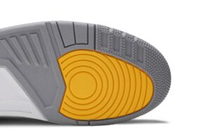 Jordan 3 Retro Michigan PE AJ3-820064 - Brosneaker photo 5