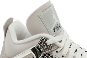 Jordan 4 Retro Frozen Moments (Women's) AQ9129-001 - Brosneaker photo 9
