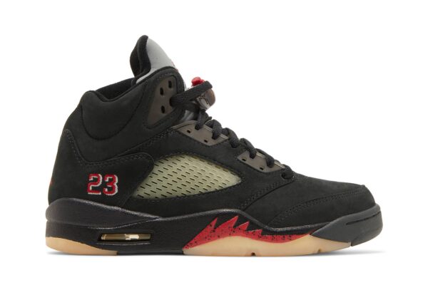 Jordan 5 Retro Gore-Tex Off Noir (Women's) DR0092-001 - Brosneaker photo 1