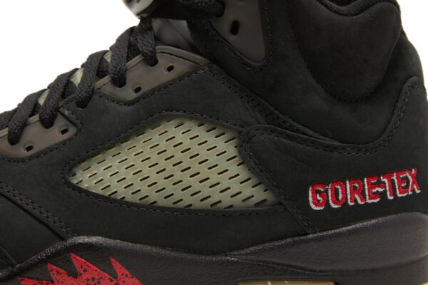 Jordan 5 Retro Gore-Tex Off Noir (Women's) DR0092-001 - Brosneaker photo 9
