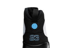Jordan 9 Retro University Blue CT8019-140 - Brosneaker photo 7