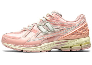 New Balance 1906R Lunar New Year Pink M1906NLN - Brosneaker photo 2