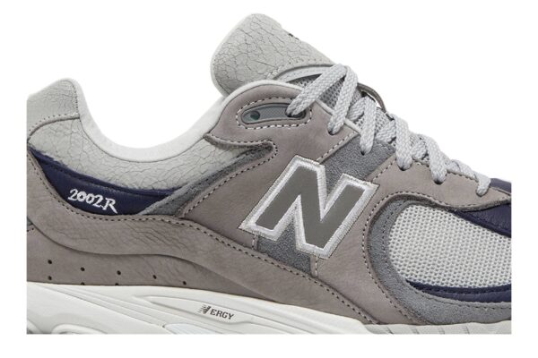 New Balance 2002R thisisneverthat ''The 2022 Downtown Run'' M2002RTH - Brosneaker photo 2