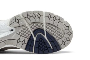 New Balance 2002R thisisneverthat ''The 2022 Downtown Run'' M2002RTH - Brosneaker photo 5