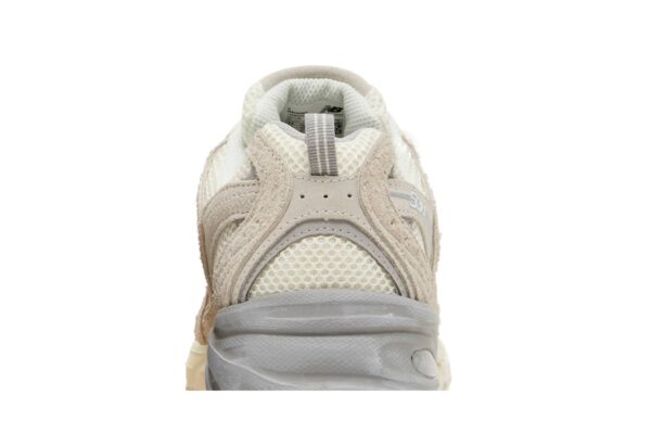 New Balance 530 Moonbeam Raw Cashew Raincloud MR530MR - Brosneaker photo 7