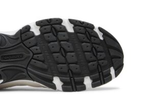 New Balance 530 Sea Salt MR530CE - Brosneaker photo 5