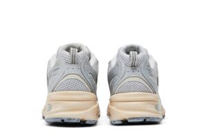 New Balance 530 Vintage Silver Metallic Moonbeam MR530VS - Brosneaker photo 6