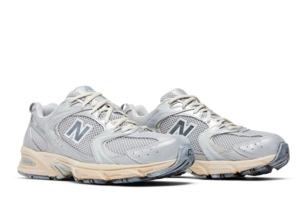 New Balance 530 Vintage Silver Metallic Moonbeam MR530VS - Brosneaker photo 8