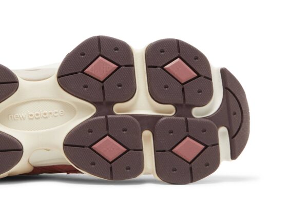 New Balance 9060 Cherry Blossom U9060TRU - Brosneaker photo 4