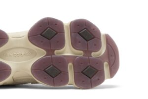 New Balance 9060 Sydney McLaughlin-Levrone Linen Black Coffee U9060SYD - Brosneaker photo 5