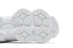 New Balance 9060 Triple White U9060NRJ - Brosneaker photo 5