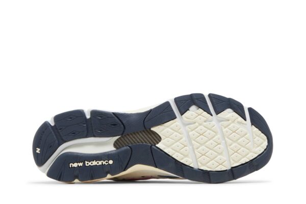 New Balance 990v3 MiUSA Kith Daytona (with Socks) M990KH3 - Brosneaker photo 4