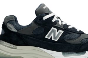 New Balance 992 Navy Grey M992GG - Brosneaker photo 2
