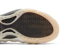 Nike Air Foamposite One Marble (Women's) AA3963-101 - Brosneaker photo 5