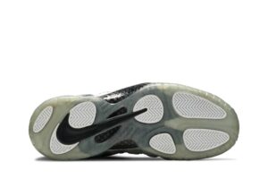 Nike Air Foamposite Pro Silver Surfer 616750-004 - Brosneaker photo 4
