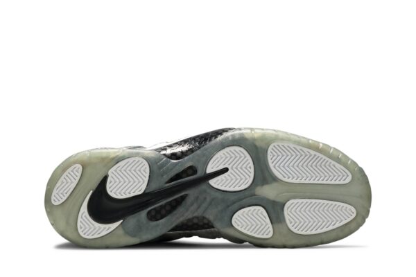 Nike Air Foamposite Pro Silver Surfer 616750-004 - Brosneaker photo 4