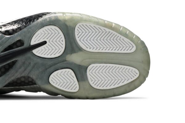Nike Air Foamposite Pro Silver Surfer 616750-004 - Brosneaker photo 5
