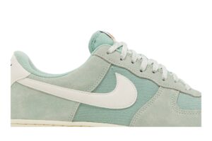 Nike Air Force 1 Low '07 LV8 Certified Fresh Enamel Green DO9801-300 - Brosneaker photo 2