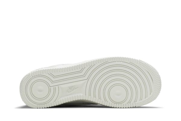 Nike Air Force 1 Low Valentine's Day (2021) DD7117-100 - Brosneaker photo 4