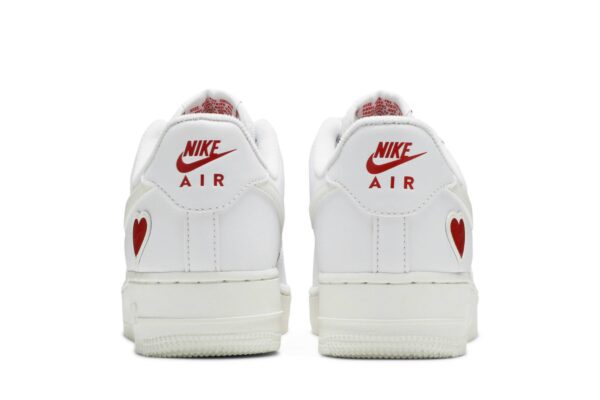 Nike Air Force 1 Low Valentine's Day (2021) DD7117-100 - Brosneaker photo 6