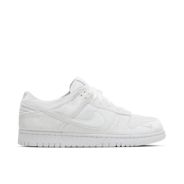 Nike Dunk Low Dover Street Market Triple White Velvet DH2686-100 - Brosneaker photo 1