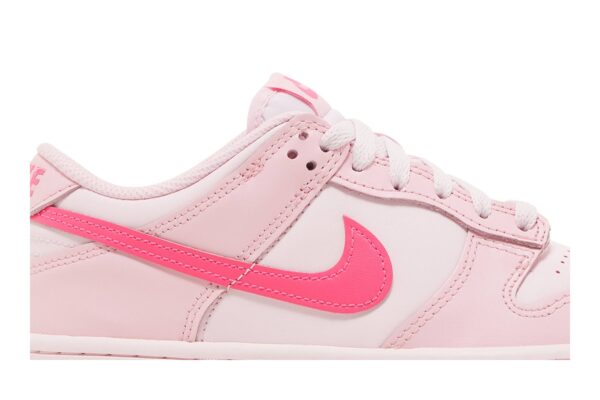 Nike Dunk Low Triple Pink (GS) DH9765-600 - Brosneaker photo 2