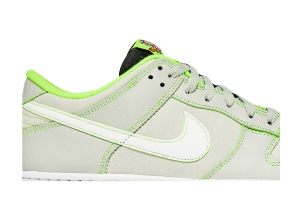 Nike Dunk Low University of Oregon PE (2023) FQ7260-001 - Brosneaker photo 2