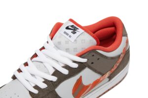 Nike SB Dunk Low Crushed D.C. DH7782-001 - Brosneaker photo 10